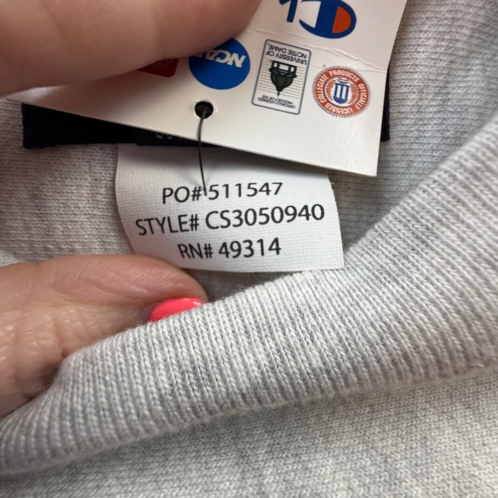 Champion Yale University Crewneck Sweatshirt XL Oatmeal Grey CS3050940 NWT Mens - Picture 4 of 5